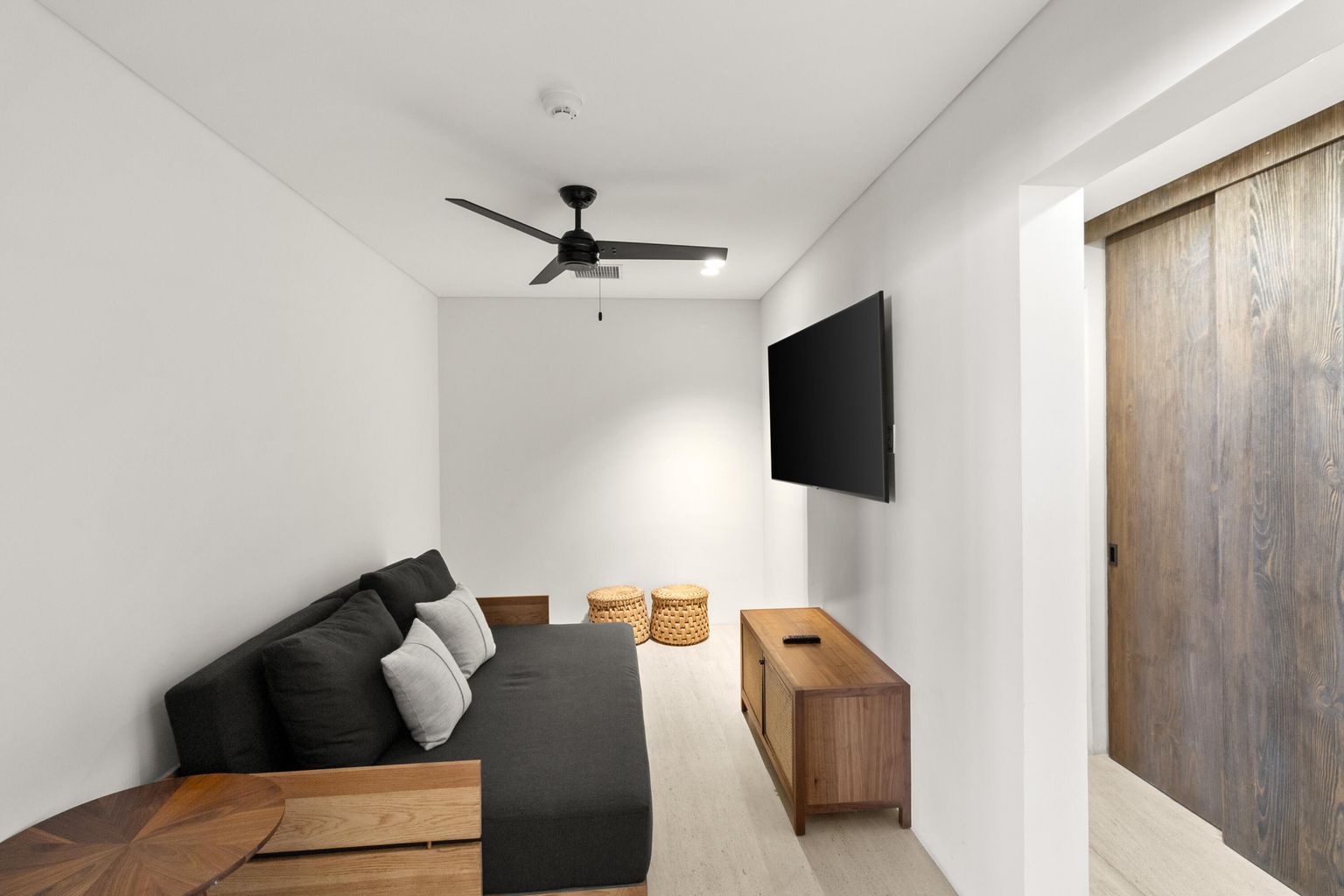 Residence 7-302 Hacienda Beach Club Phase 2