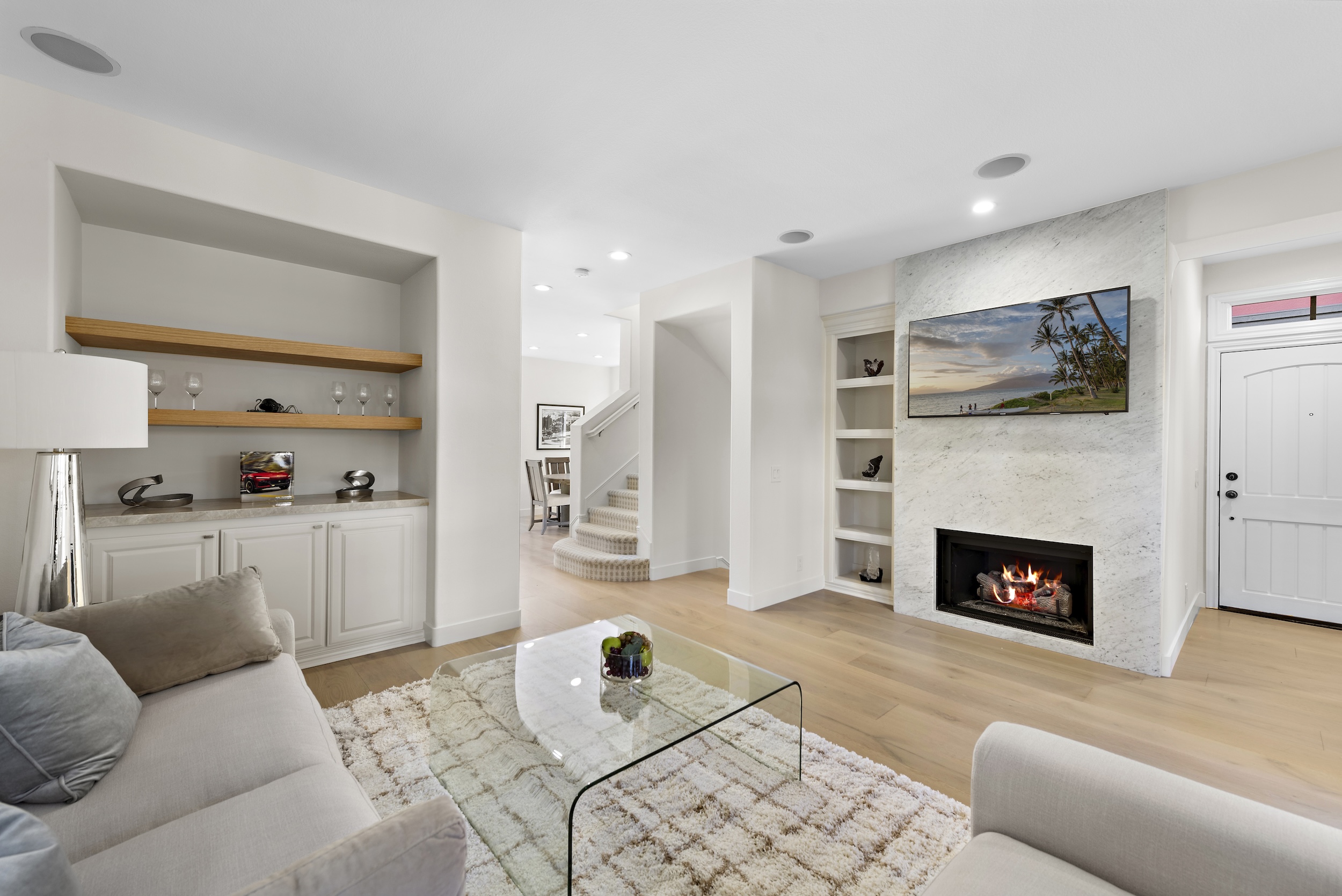 2534  Bungalow Pl.  87
