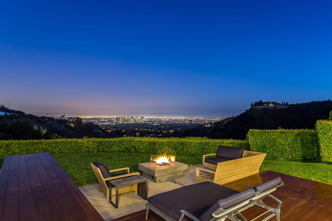 9222  Anthony Pl