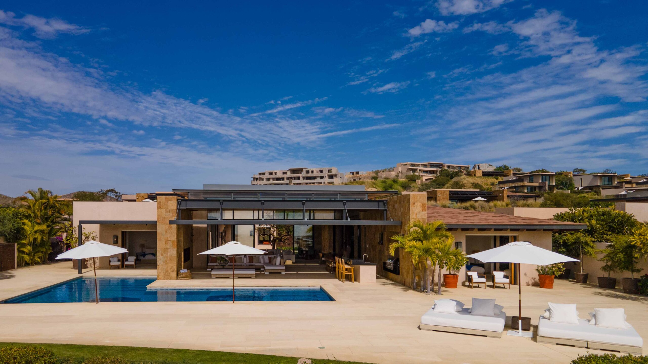 10  The Enclave, Zadun Residences