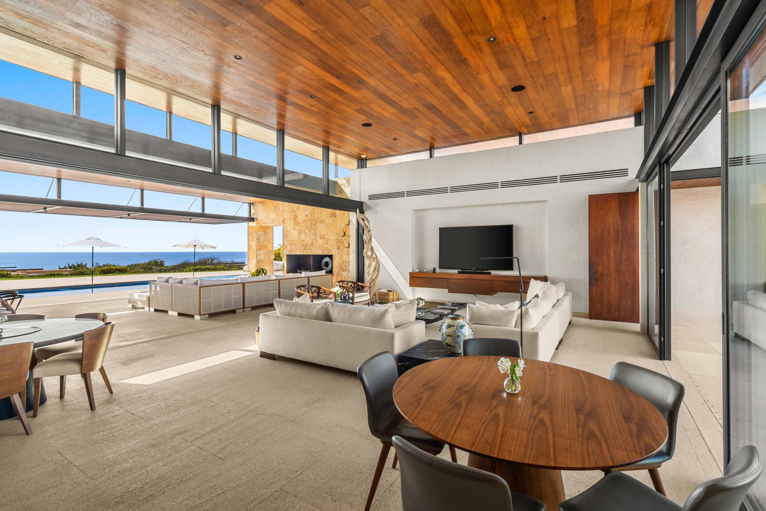 10  The Enclave, Zadun Residences
