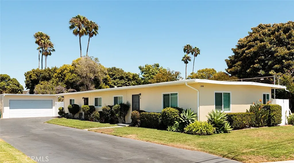 220 & 226 Knox Place