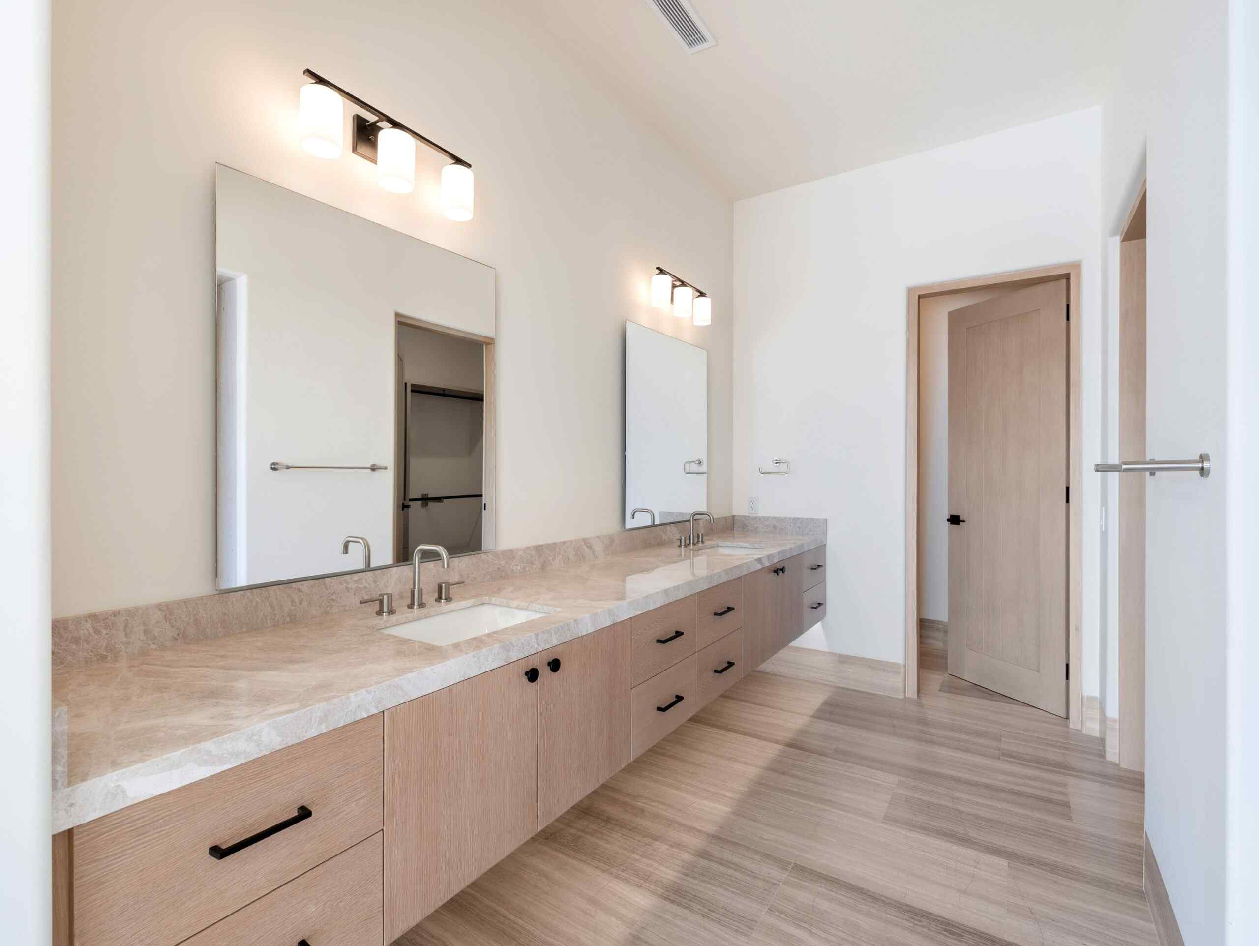 29  Sunset Hill Estates, Diamante
