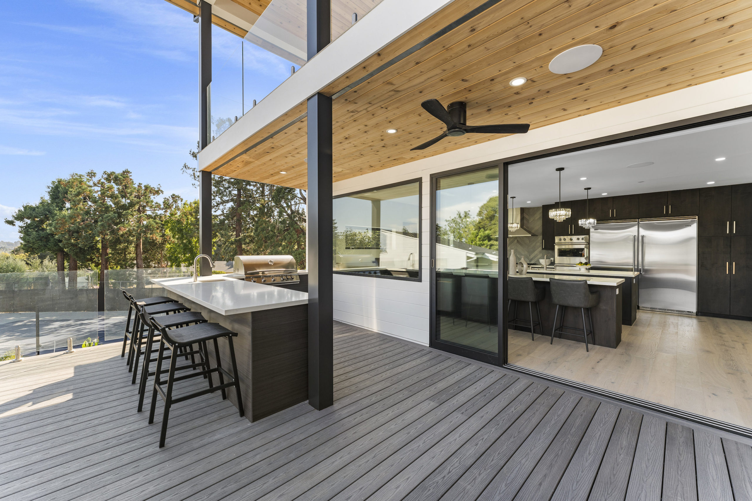 17 Moncada Way