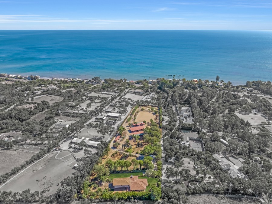 27349  Pacific Coast Highway