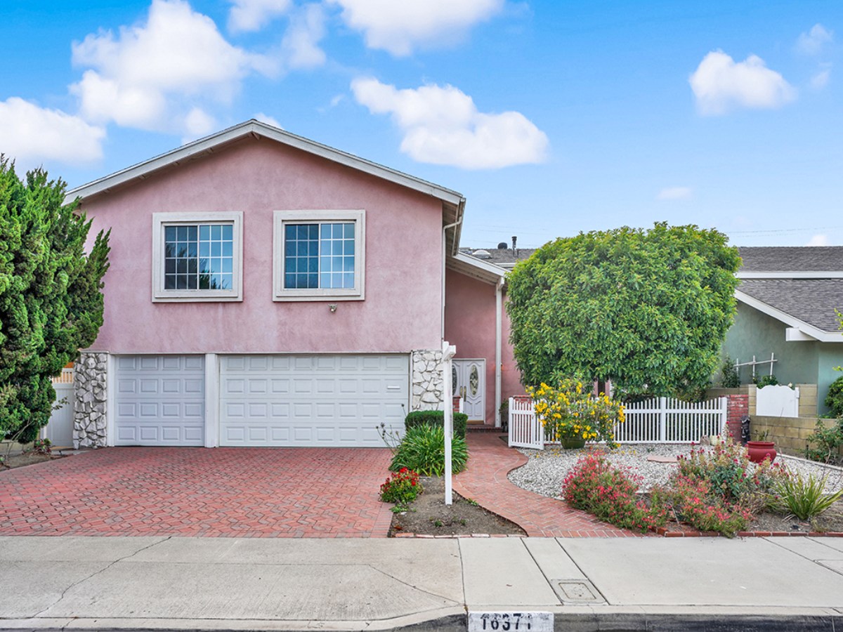 16371  Redlands Ln.