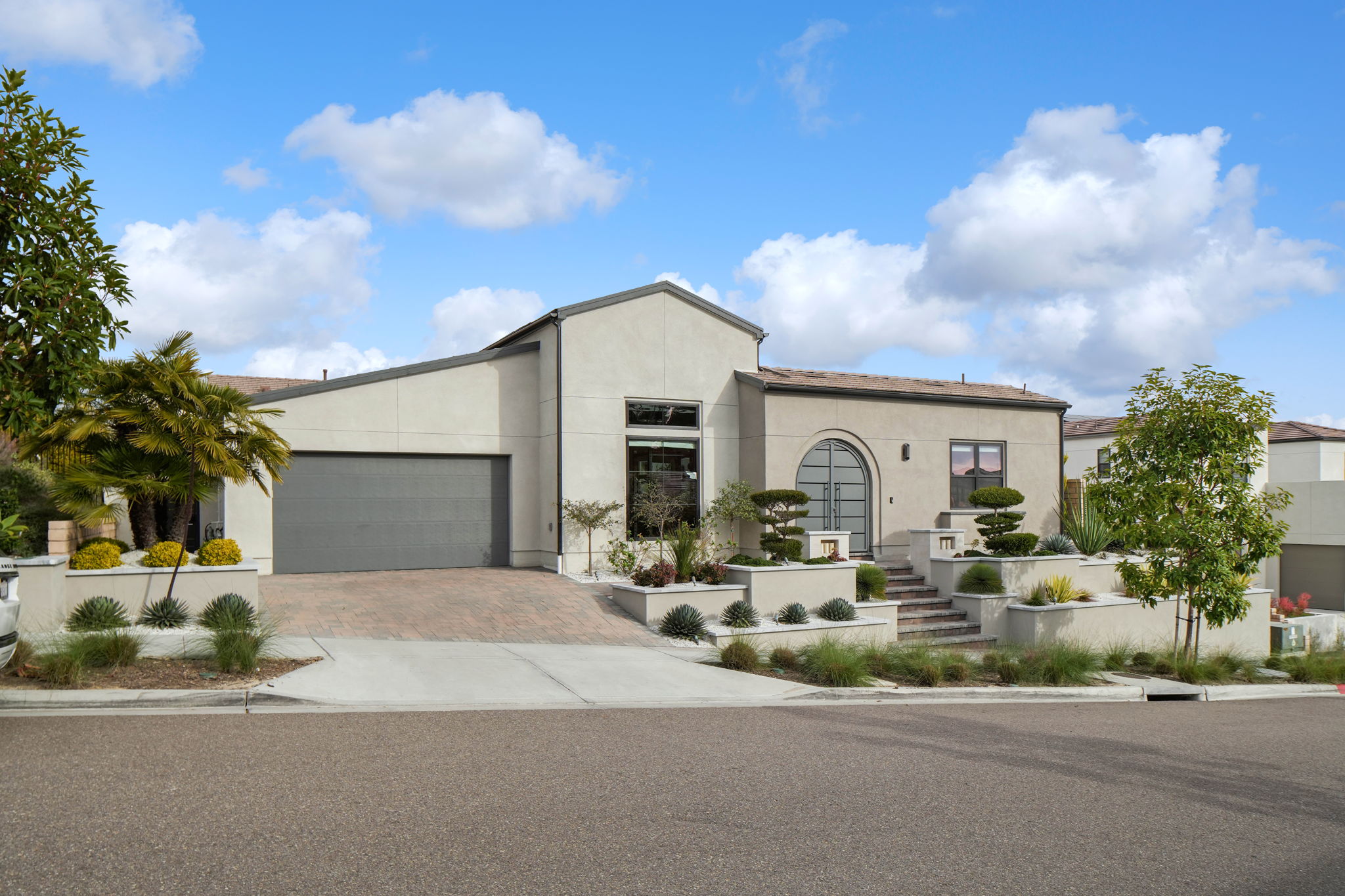 5305 Aurora Summit Trail
