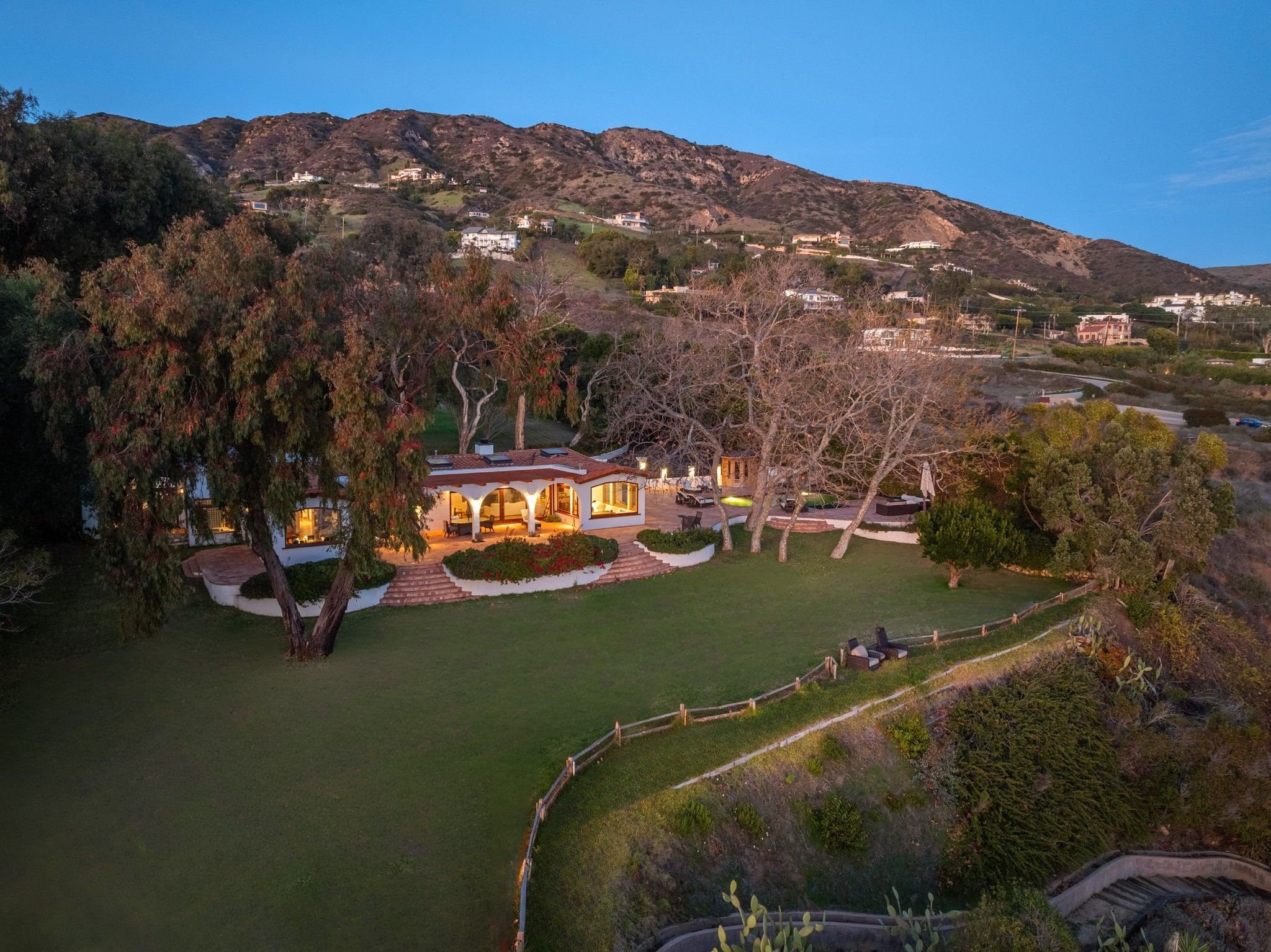 Residential for sale in Malibu, California, 31724C1760329106997