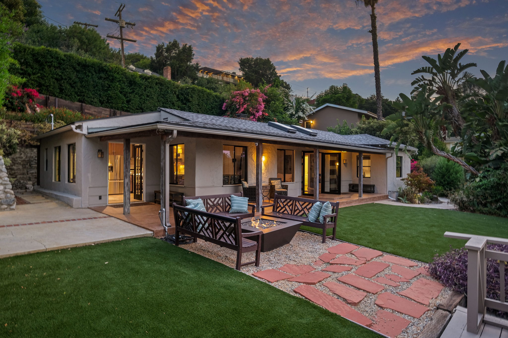 11453 Laurelcrest Dr.