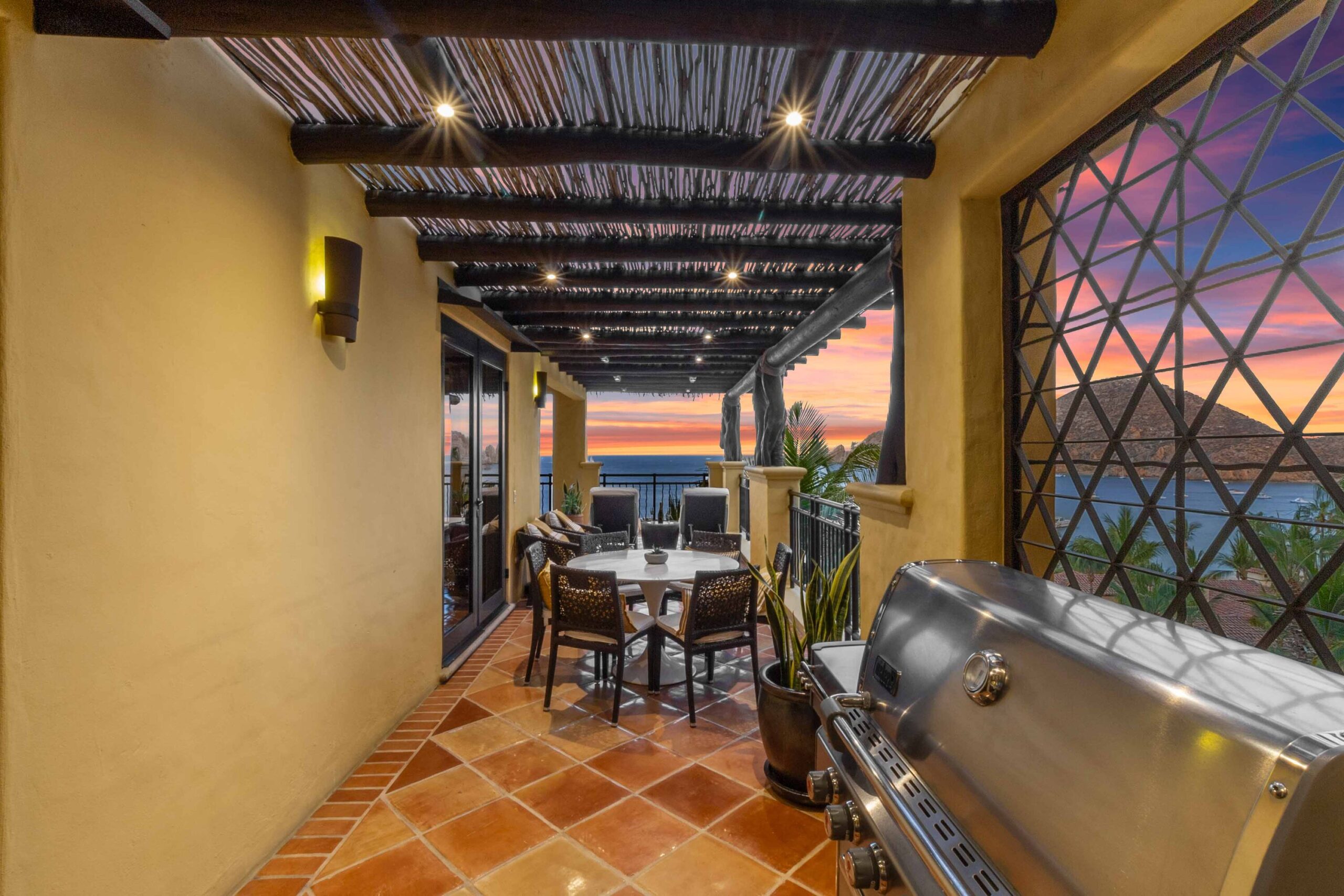Residence 1-403, Hacienda Beach Club