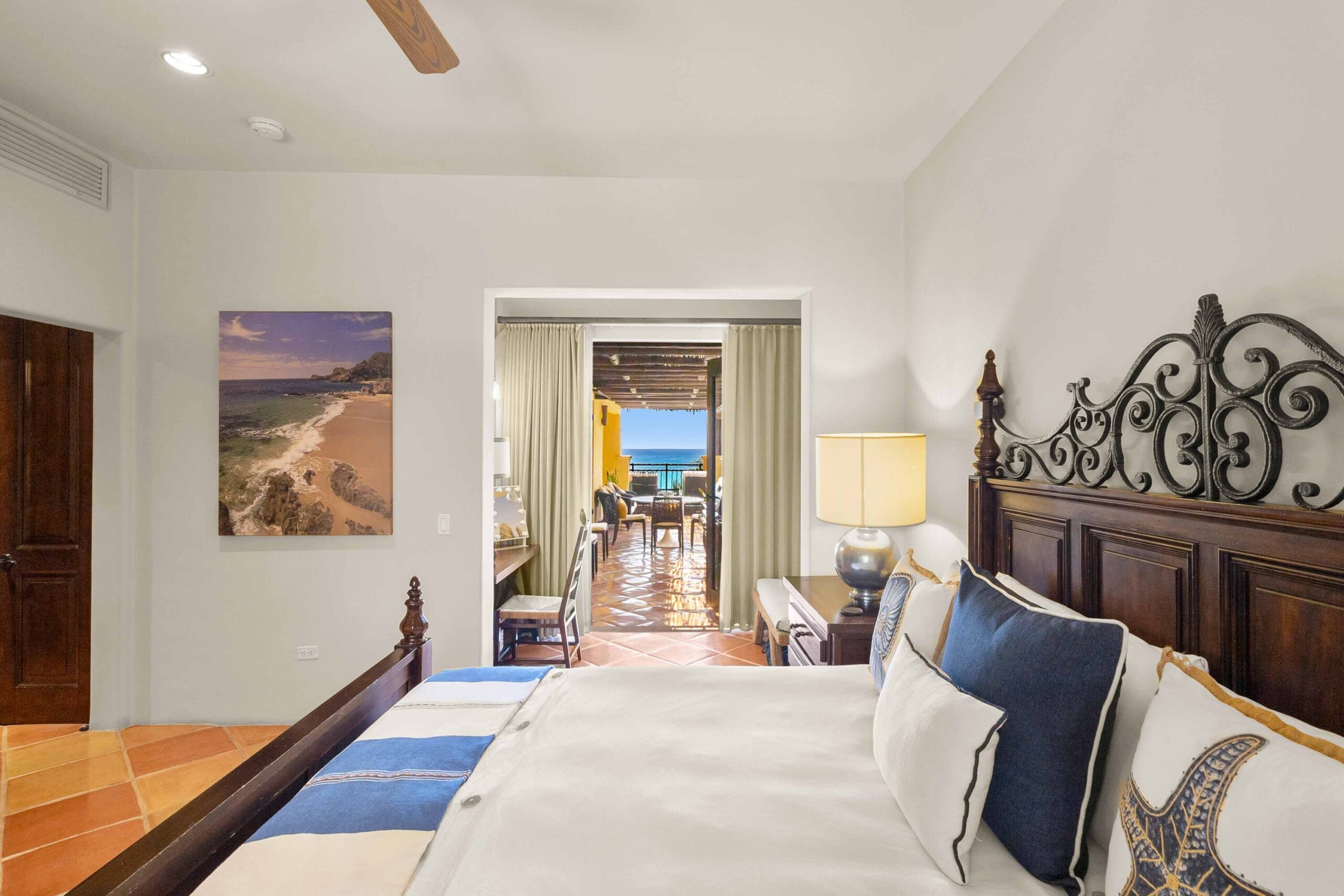 Residence 1-403, Hacienda Beach Club