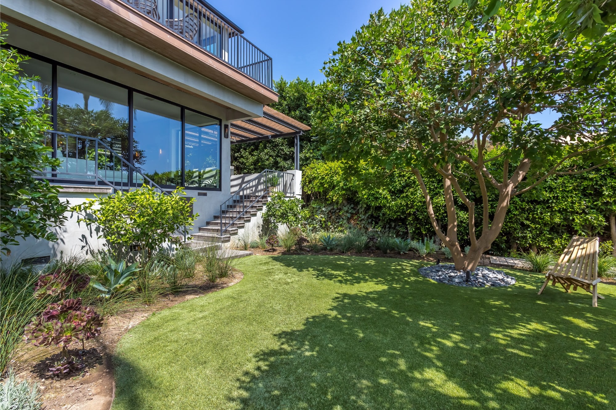 1490 Sunset Plaza Dr.