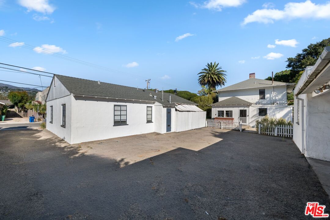 333 E Anapamu St