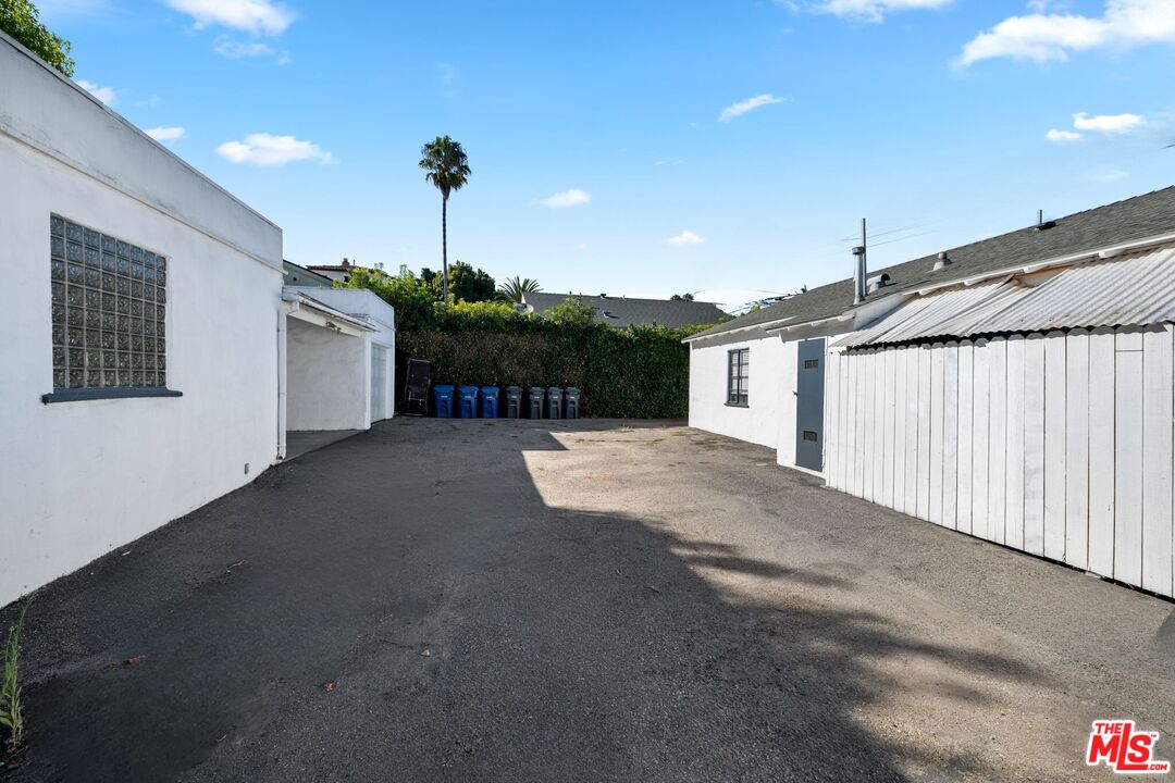 333 E Anapamu St