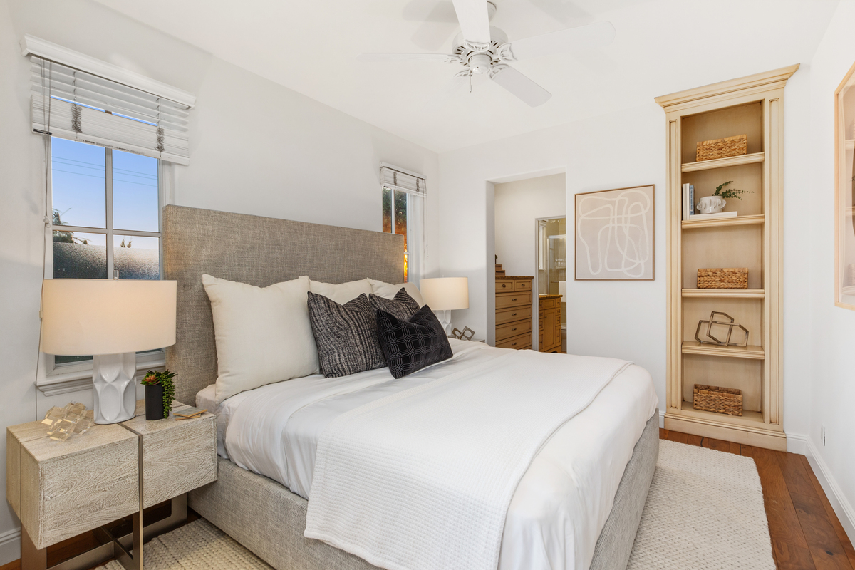302  Larkspur Ave.