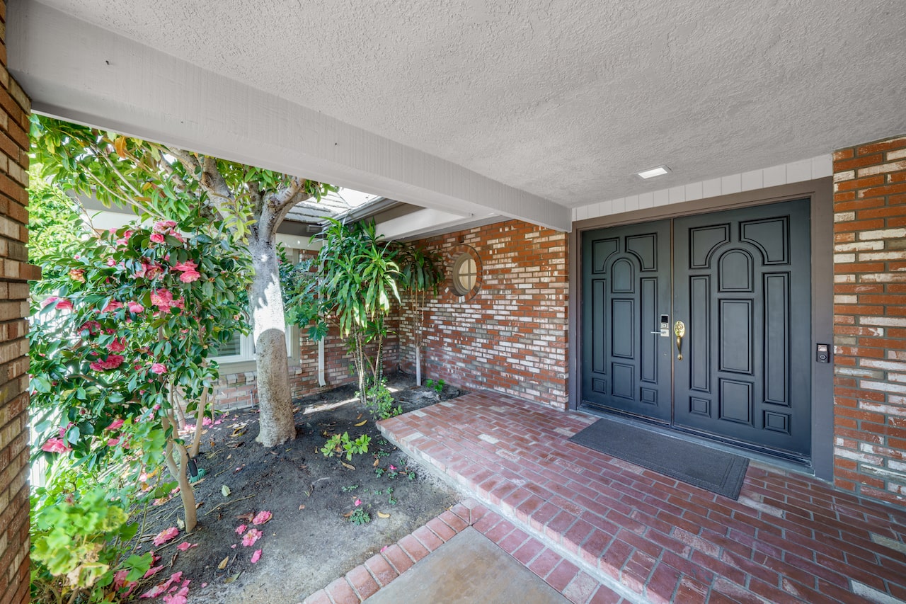 26102  Spur Branch Ln.