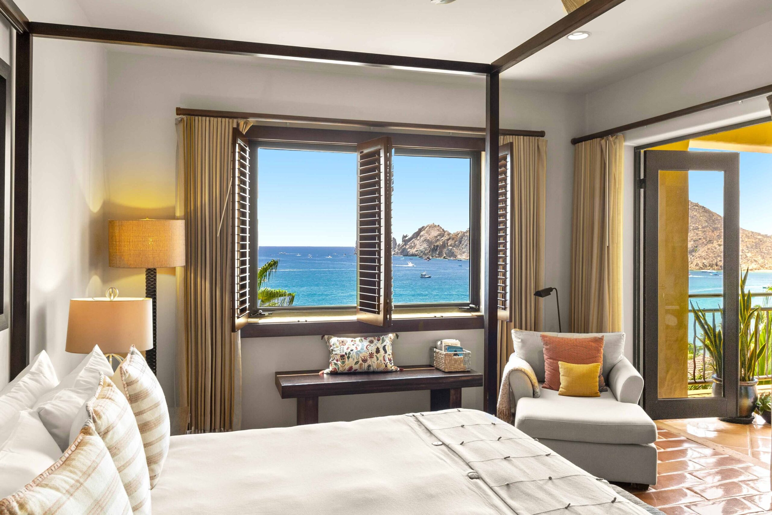 Residence 1-403, Hacienda Beach Club