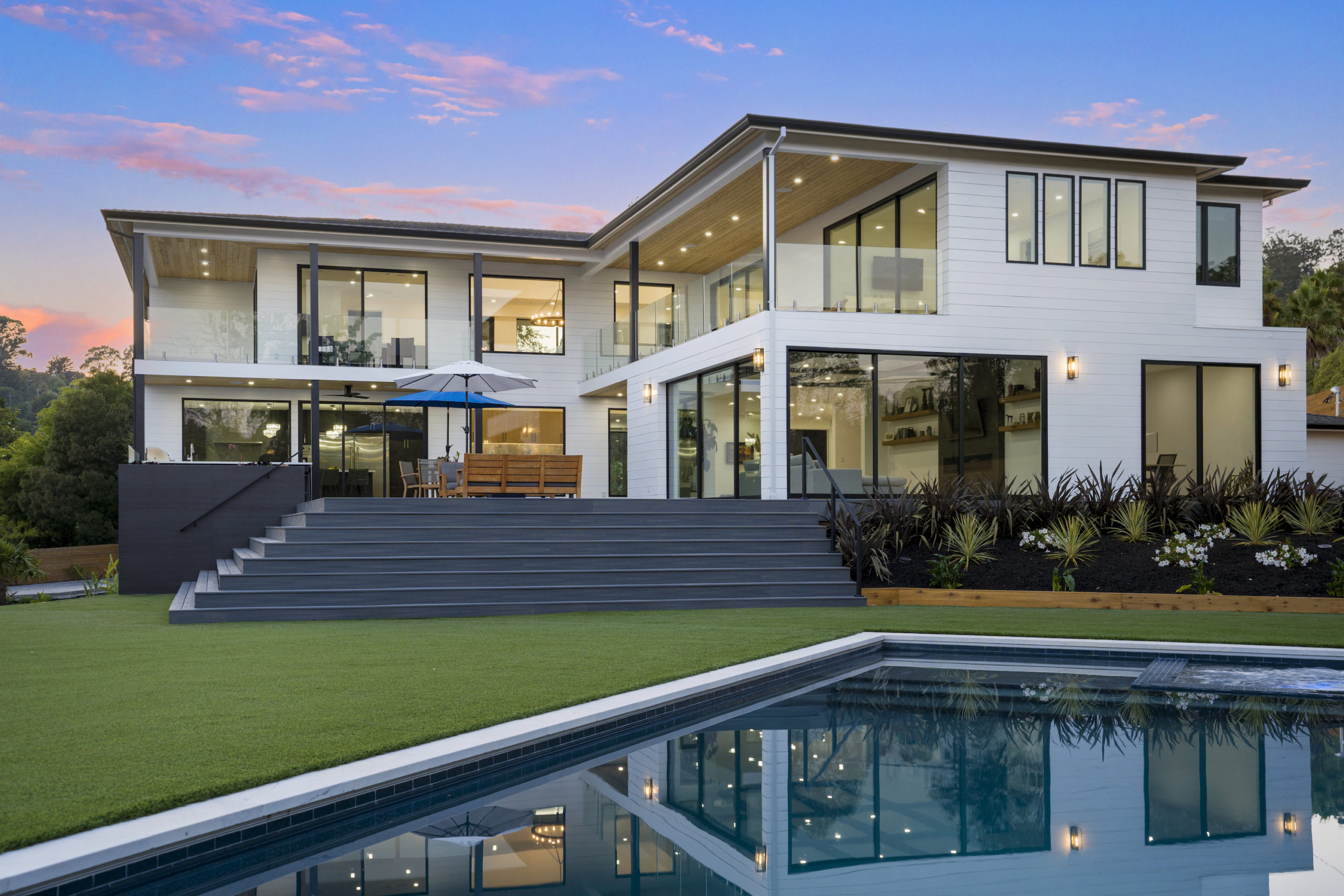 17 Moncada Way