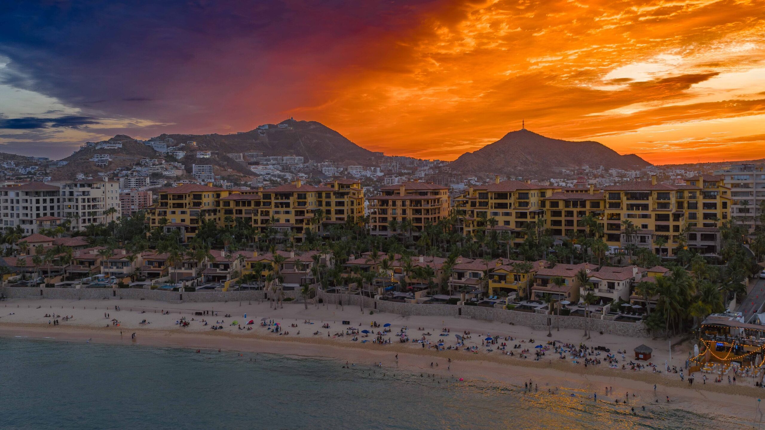 Residence 1-403, Hacienda Beach Club