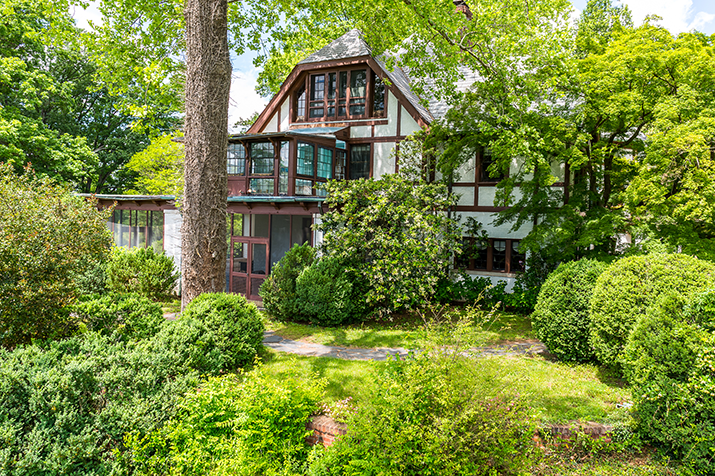 1234 Rothesay Circle