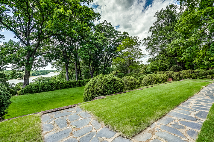 1234 Rothesay Circle