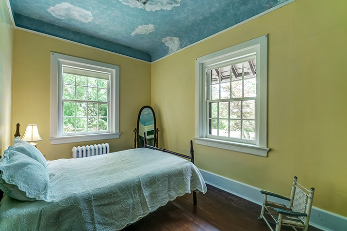 1234 Rothesay Circle