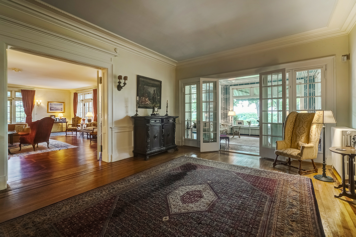 1234 Rothesay Circle