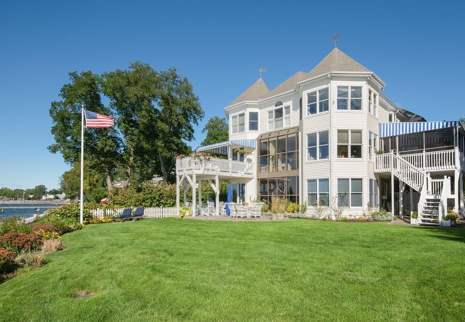 203 Ocean Drive West