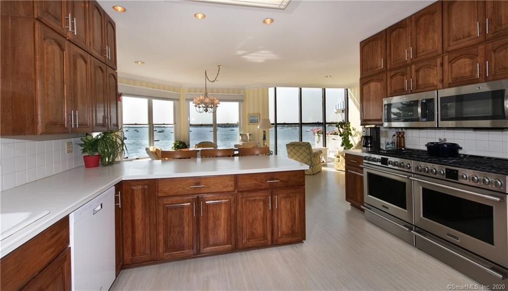 203 Ocean Drive West