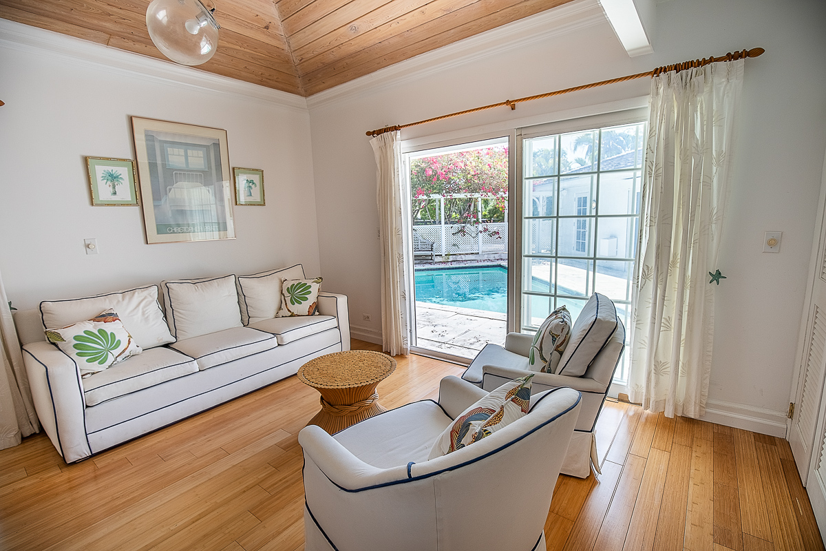Fox N Prince Lyford Cay
