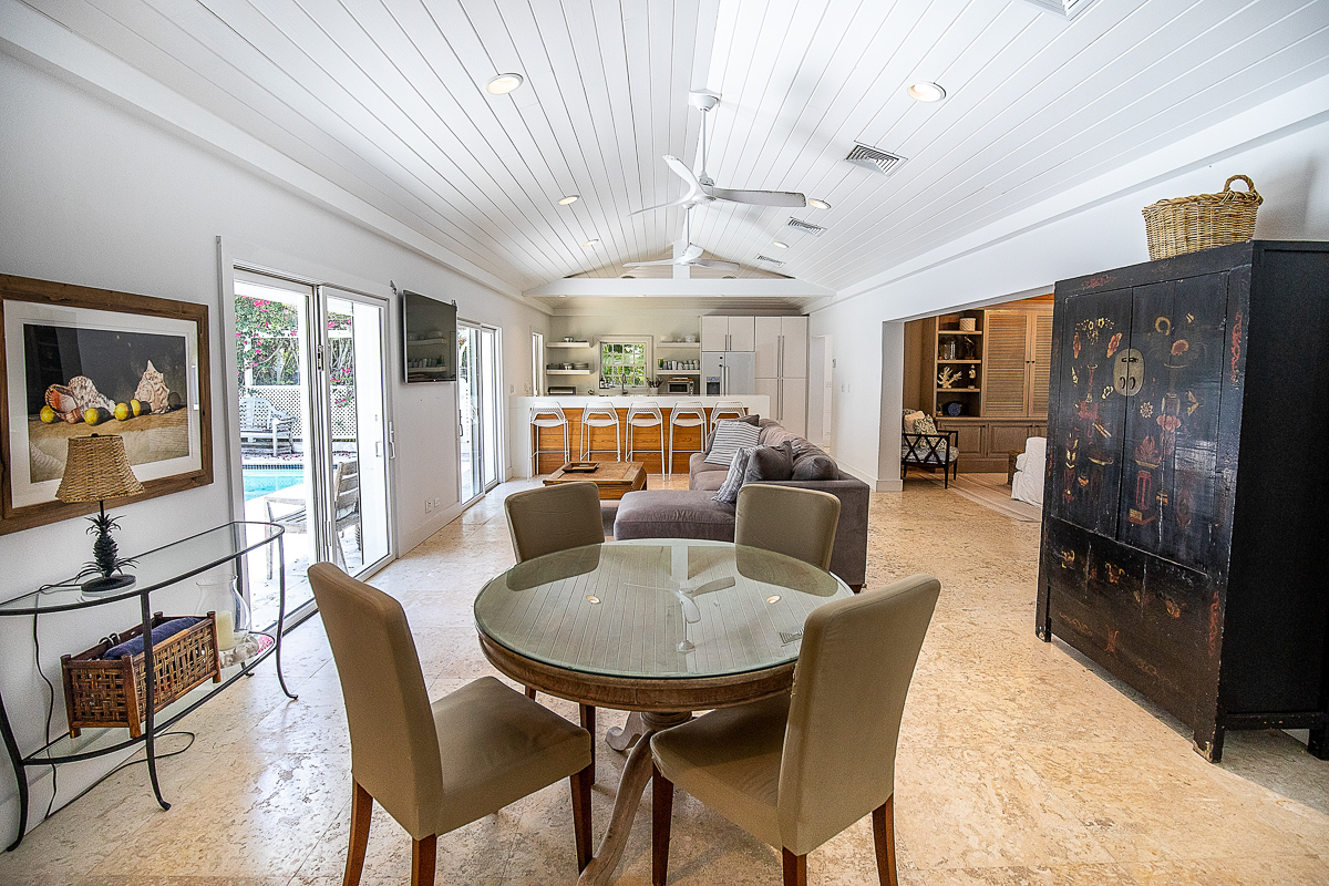 Fox N Prince Lyford Cay
