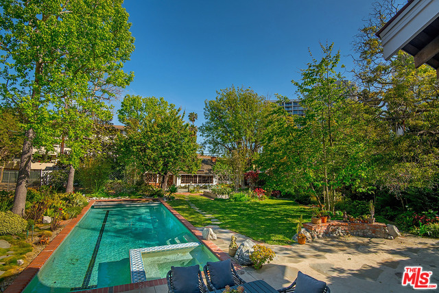 144 Adelaide Dr