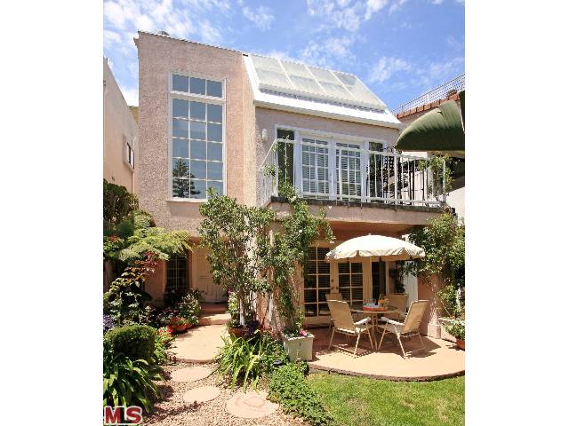 17 26th Ave