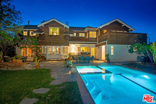 144 Adelaide Dr