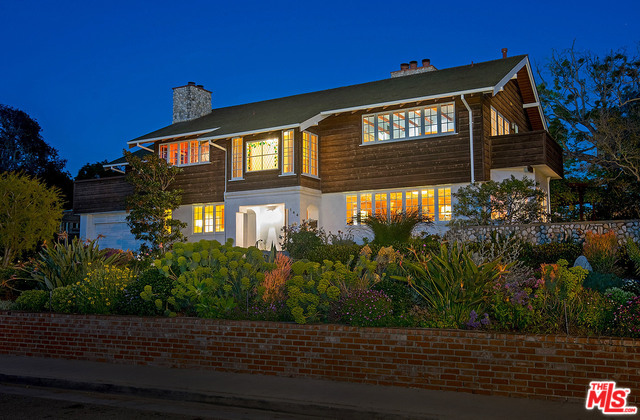 144 Adelaide Dr