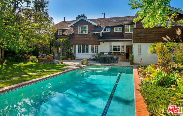 144 Adelaide Dr