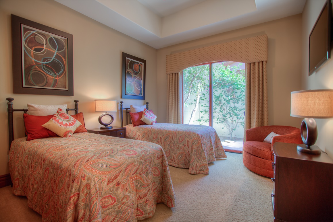 52868  Claret Cove
