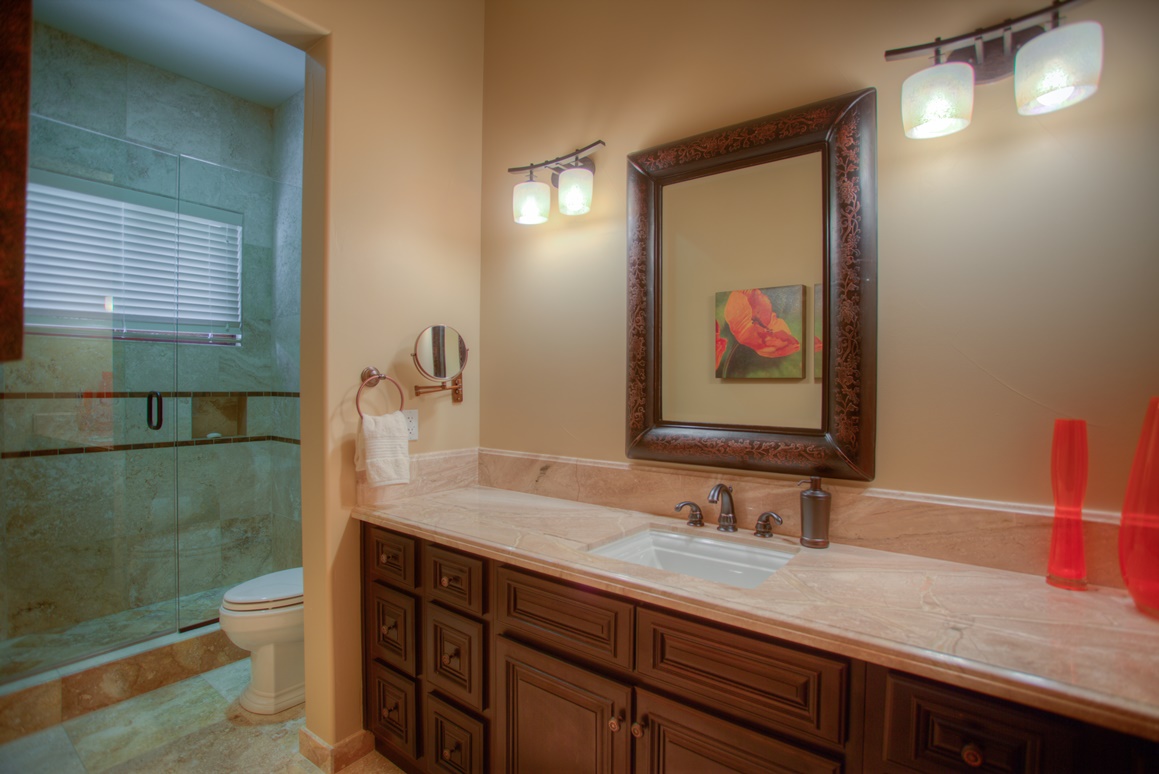 52868  Claret Cove