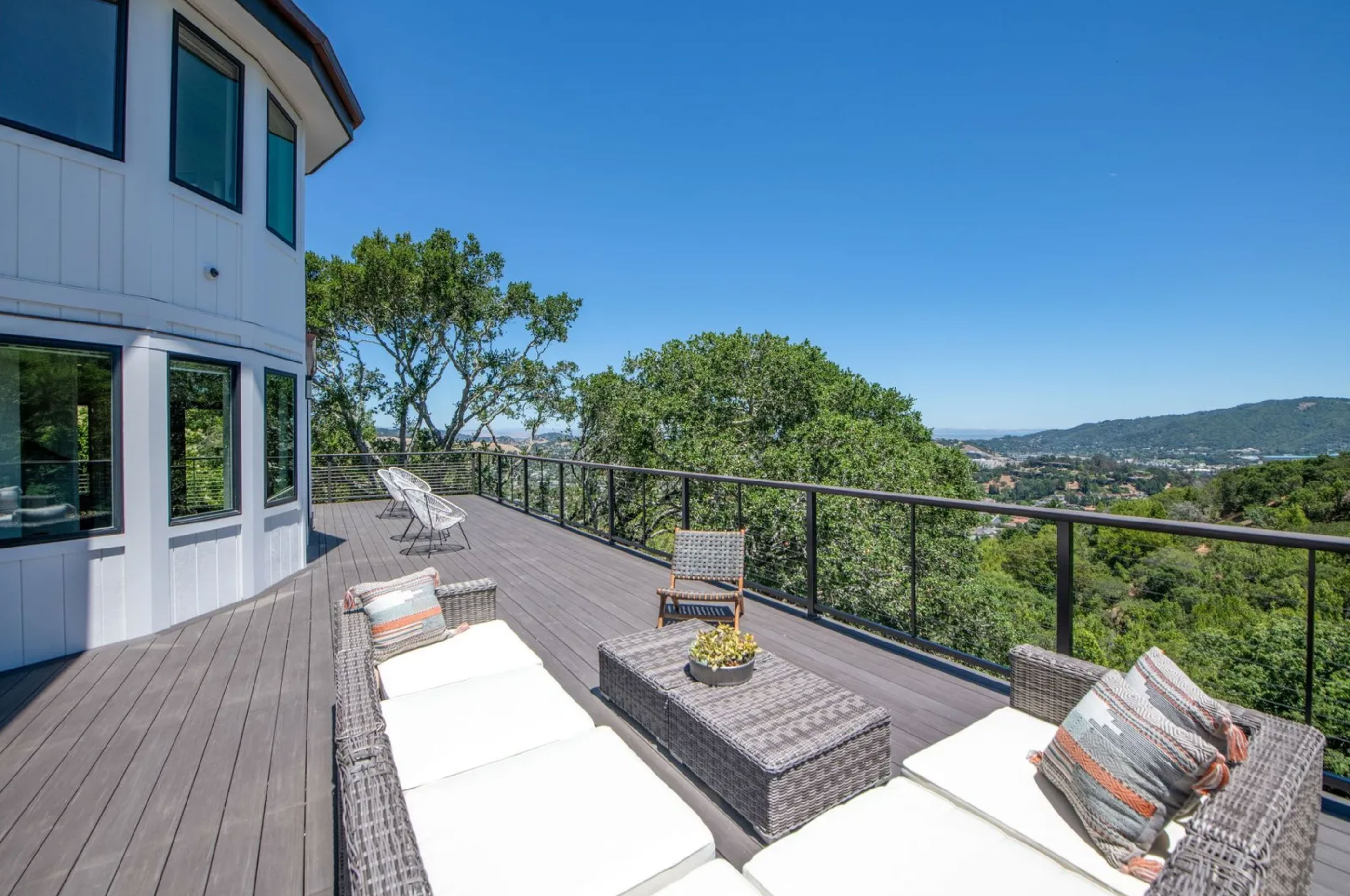731 Fawn Drive