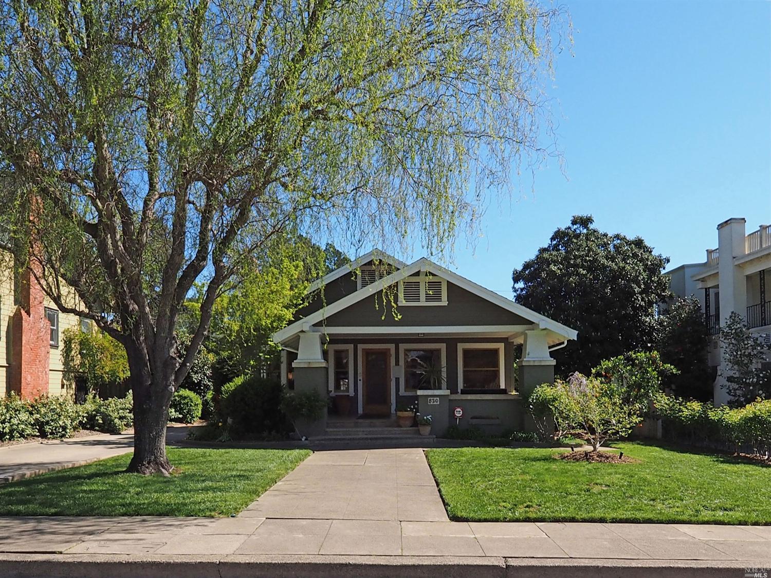 820 Johnson St.