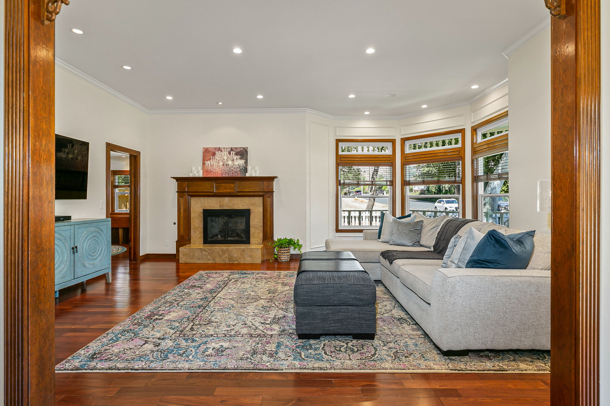 421 Los Alamos Dr