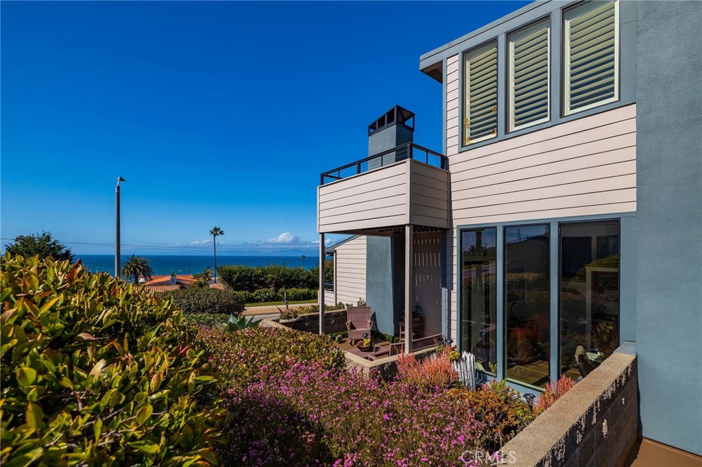 424 Palos Verdes Blvd
