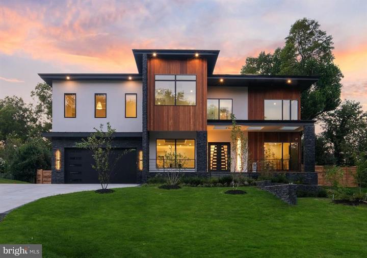 1138 Basil Rd