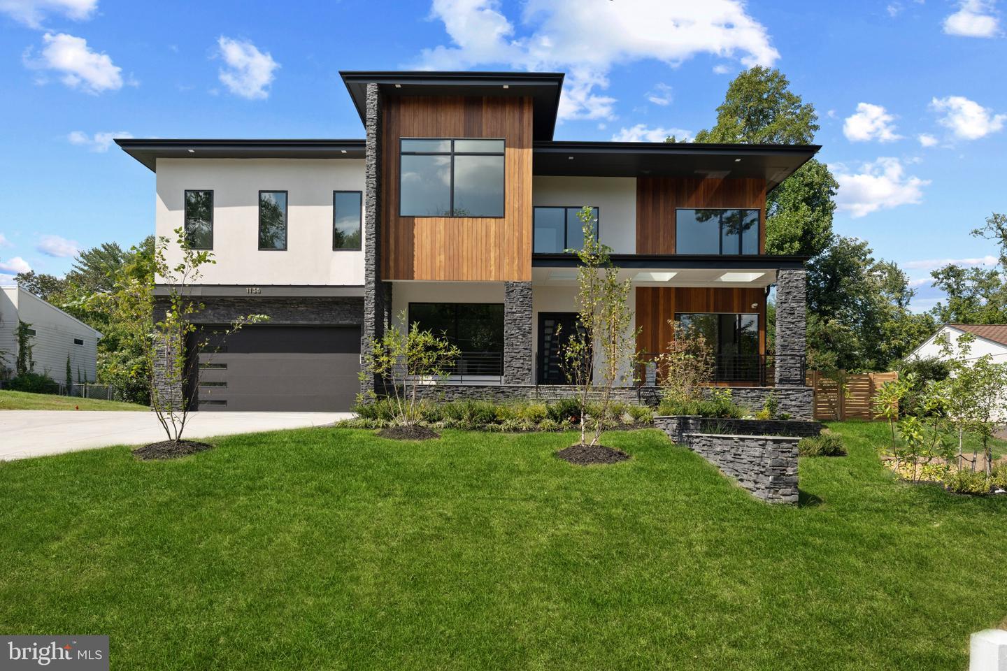 1138 Basil Rd