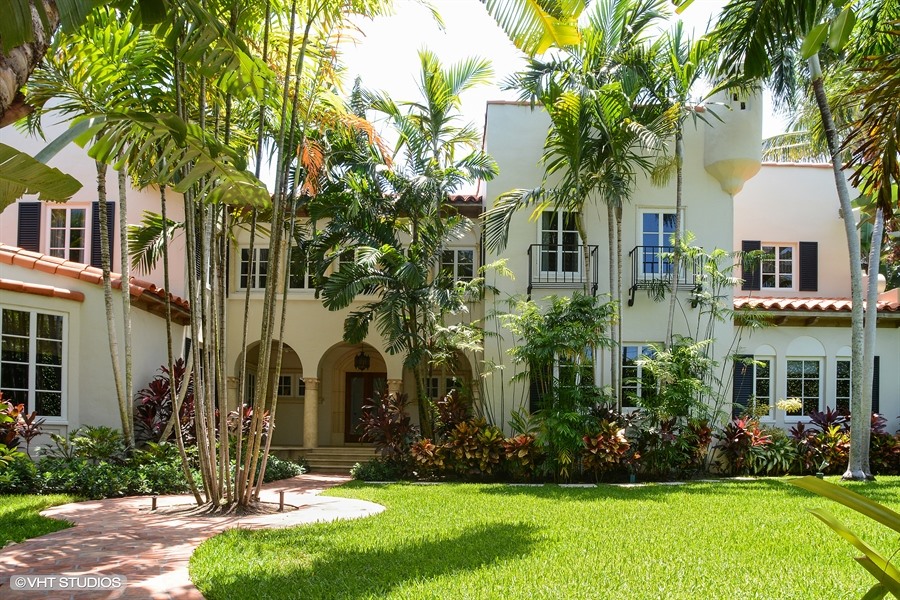 200 Barton Ave