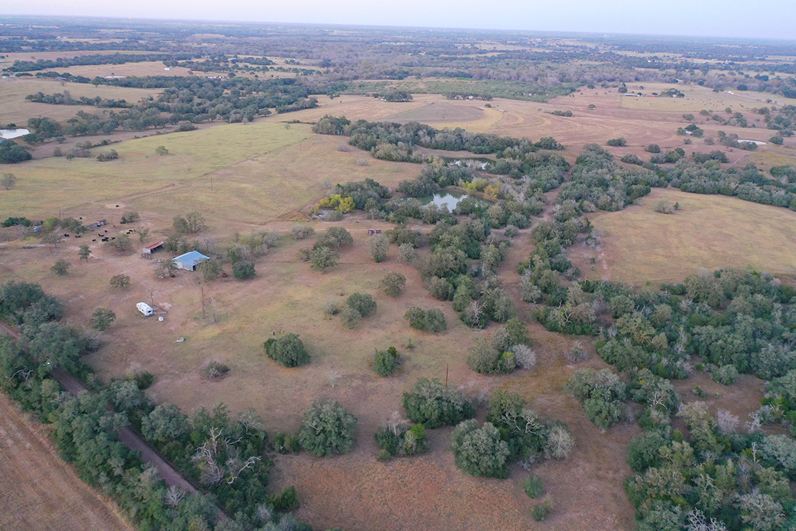 Country Homes/Acreage for sale in Hallettsville`, Texas