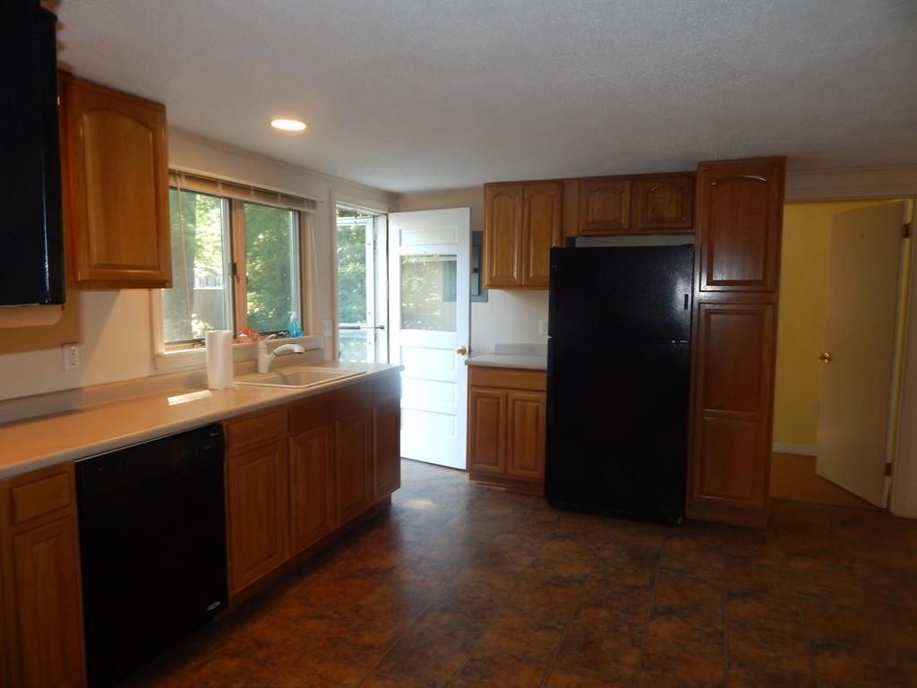 9 Access Rd