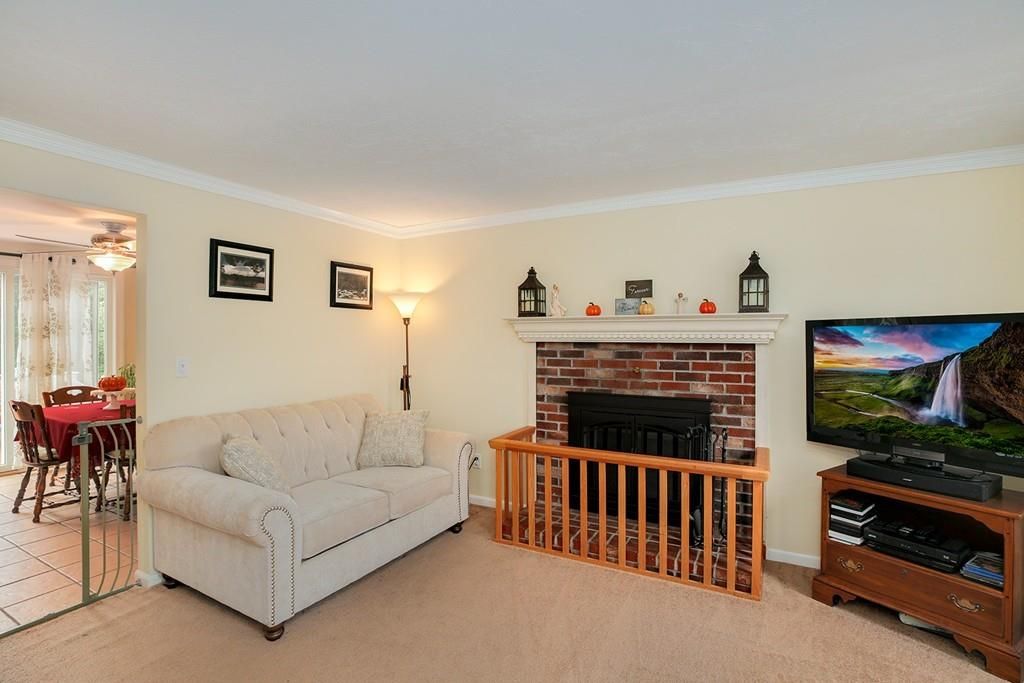 20 Chamber Rock Rd