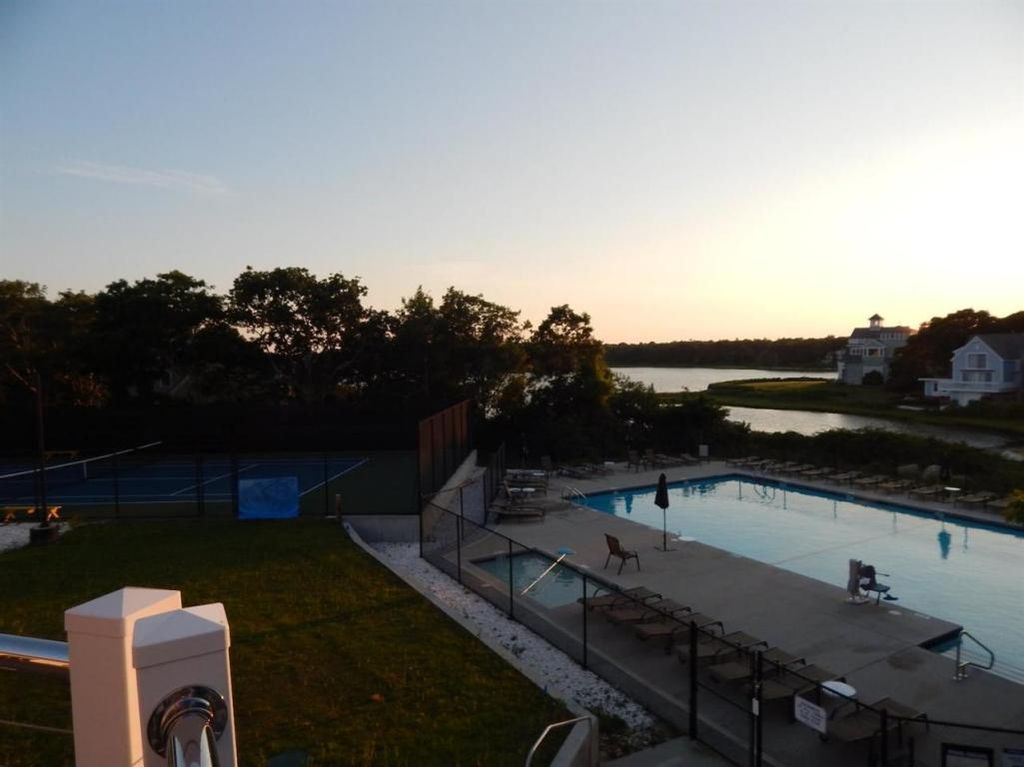 15 Berkley Dr