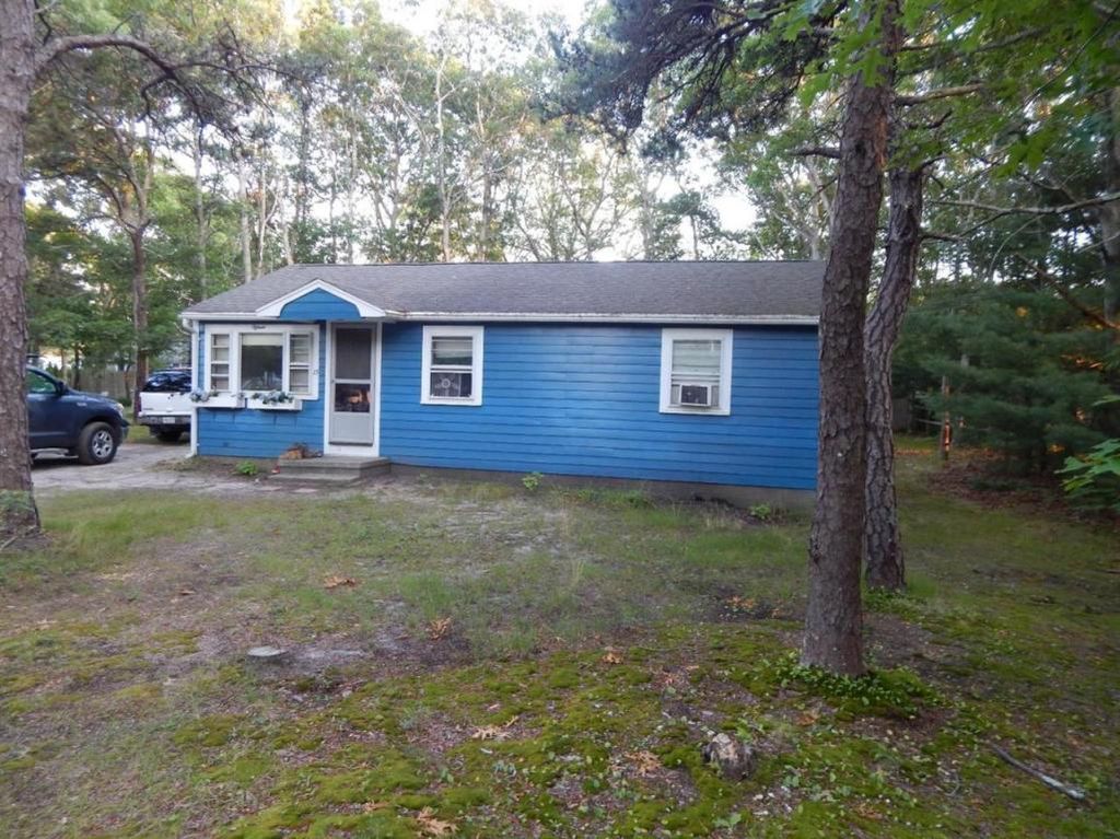 15 Berkley Dr